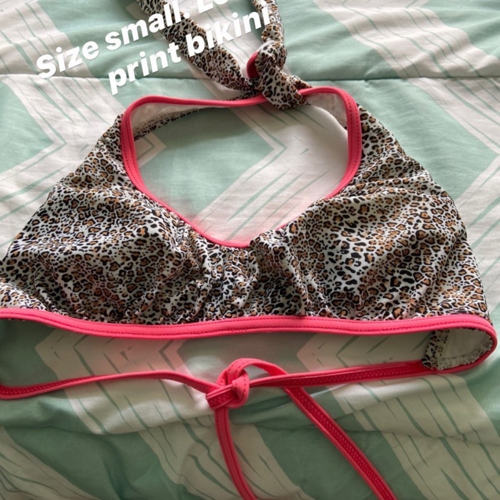 Leopard print bikini top